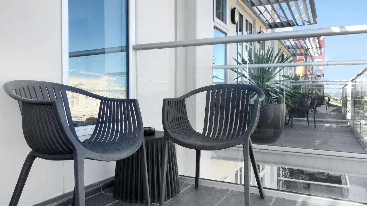 Semaphore Splash Apartments Port Adelaide Dış mekan fotoğraf