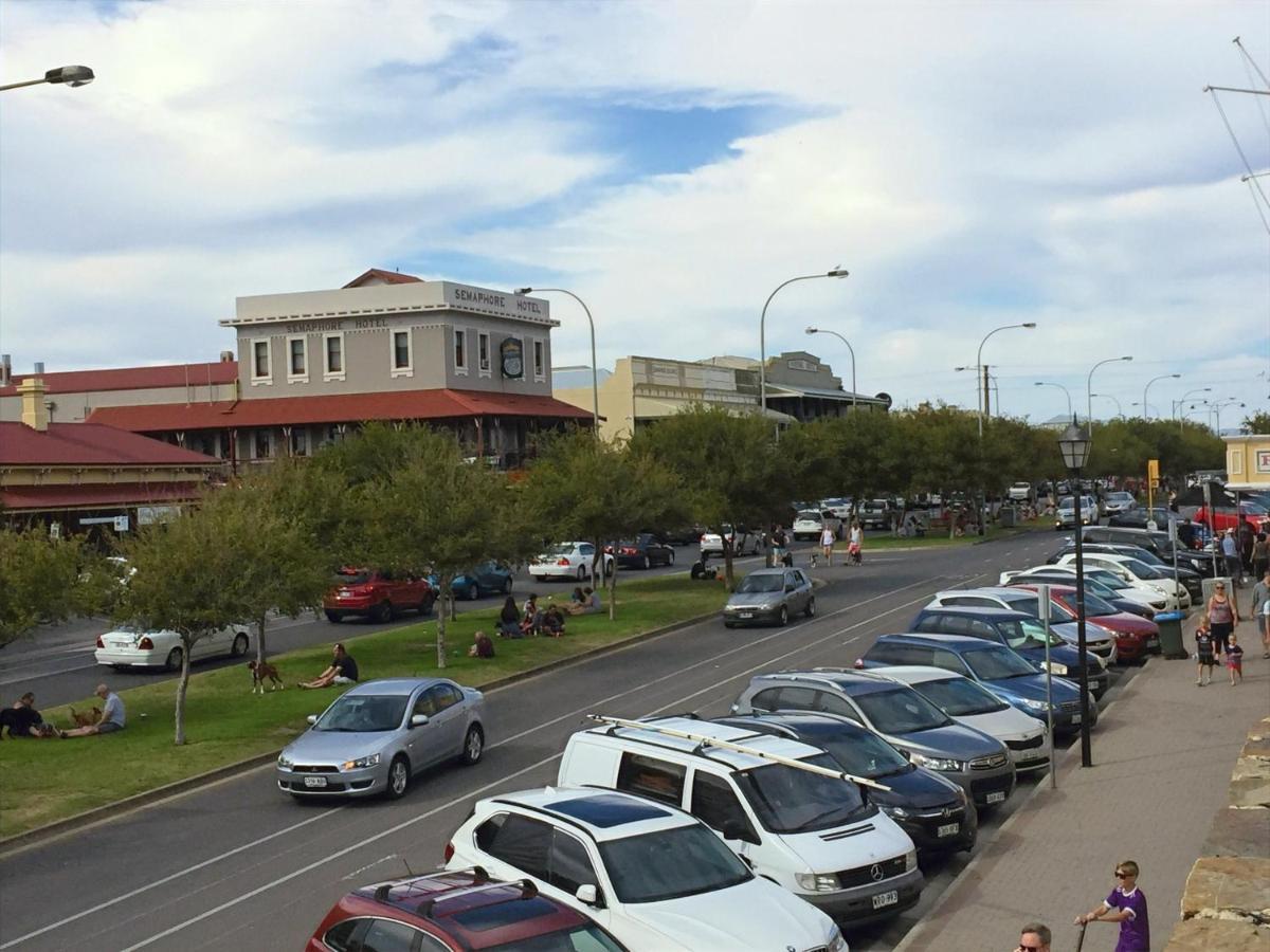 Semaphore Splash Apartments Port Adelaide Dış mekan fotoğraf